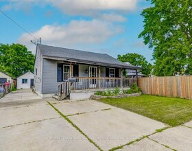4 Hilda Street, Niagara, ON , MLS #X12916532 , Image - 1
