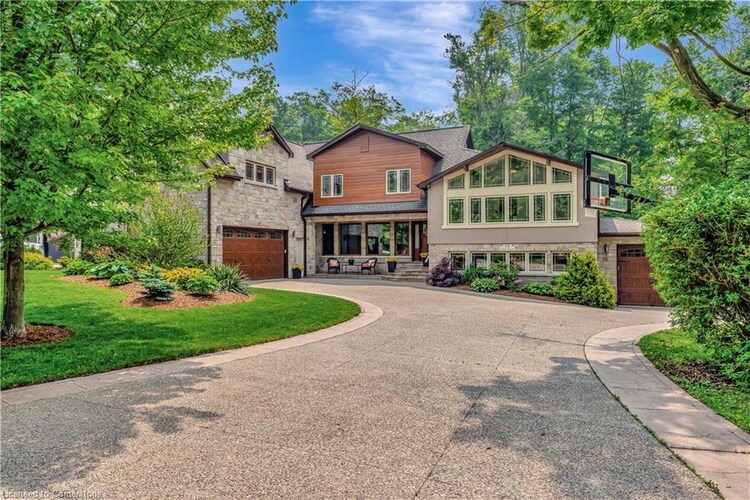 11 Maple Hill Drive, Kitchener, ON, 