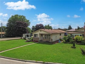 142 Pinedale Drive, Waterloo, ON , MLS #40746952 , Image - 1