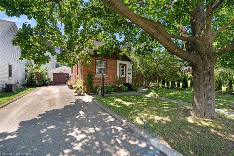 30 Centre Street, Cambridge, ON, 