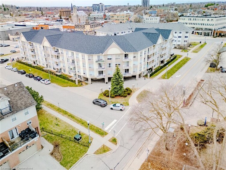 8 Harris Street, Cambridge, ON, 