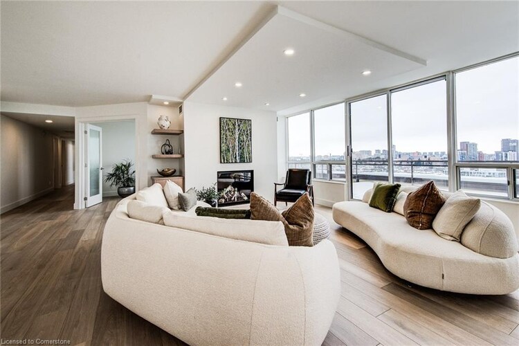 4 Willow Street, Waterloo, ON, 