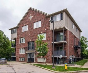 950 Highland Drive W, Waterloo, ON , MLS #40751561 , Image - 1