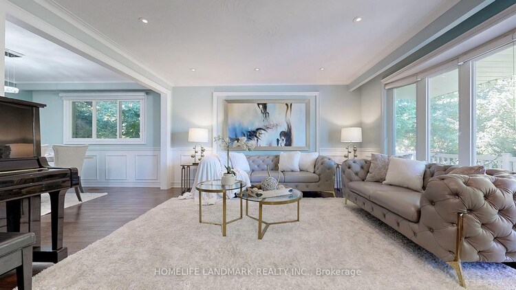 25 Greenyards Drive, Toronto, ON, Newtonbrook East