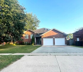 19 CHAPEL HILL Crescent, Niagara, ON
