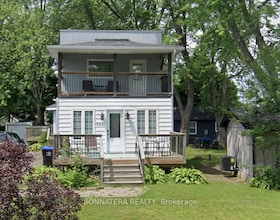 687 Innisfil Beach Road, Simcoe, ON , MLS #N13768264 , Image - 1