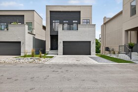 495 Oakridge Drive, Middlesex, ON , MLS #X13453936 , Image - 1