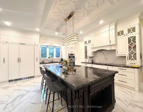 7 Trumpour Court, York, ON , MLS #N13106504 , Image - 1