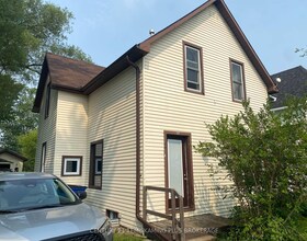 46 Paget Street N, Timiskaming, ON , MLS #T12900234 , Image - 1
