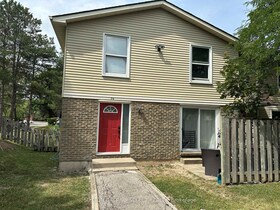70 Fiddlers Green Road, Middlesex, ON