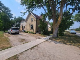 30 King Street N, Huron, ON