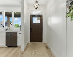 9 Macneil Court, Elgin, ON , MLS #X12818202 , Image - 1