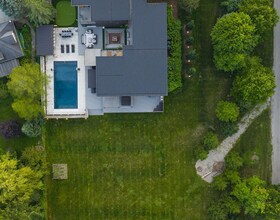 9385 ELVIAGE Drive, Middlesex, ON , MLS #X12661930 , Image - 1