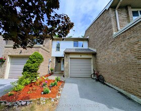 8 Camelot Way, York, ON , MLS #N13805406 , Image - 1