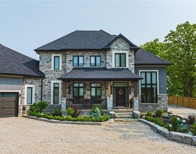 8378 Chippewa Road E, Hamilton, ON , MLS #X13039774 , Image - 1
