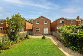 32 Mountfield Crescent, York, ON , MLS #N12494038 , Image - 1