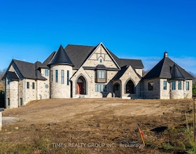 17 Edgewild Drive, Peel, ON , MLS #W12874604 , Image - 1