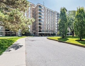 2825 Islington Avenue, Toronto, ON