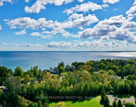 301 Sea Ray Avenue, Simcoe, ON , MLS #N12973934 , Image - 1