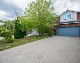 15 Armour Crescent, Hamilton, ON , MLS #X13111308 , Image - 1