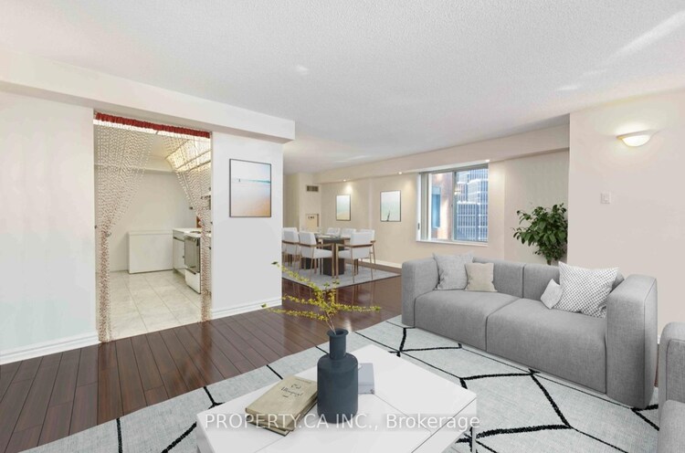 33 University Avenue, Toronto, ON, Bay Street Corridor