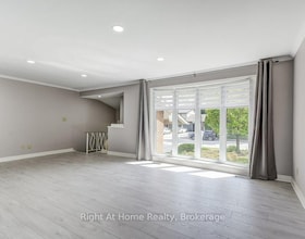 207 Montmorency Drive, Hamilton, ON , MLS #X13470354 , Image - 1
