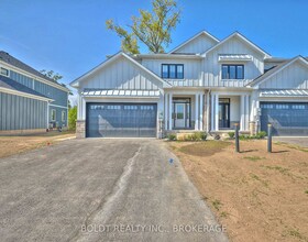 552 Mississauga Avenue, Niagara, ON , MLS #X12888260 , Image - 1