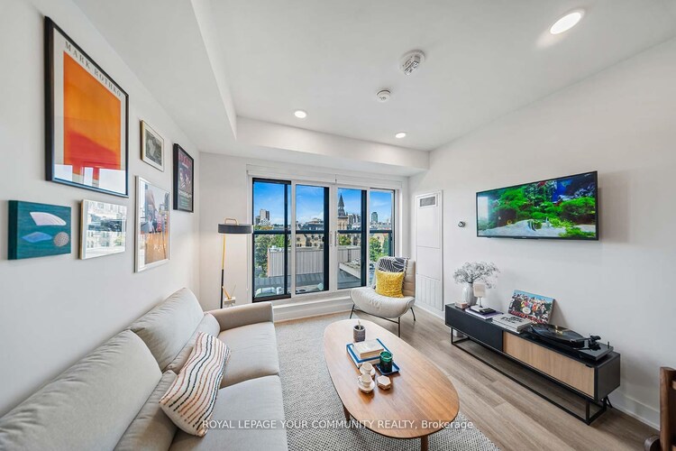 484 Spadina Avenue, Toronto, ON, University