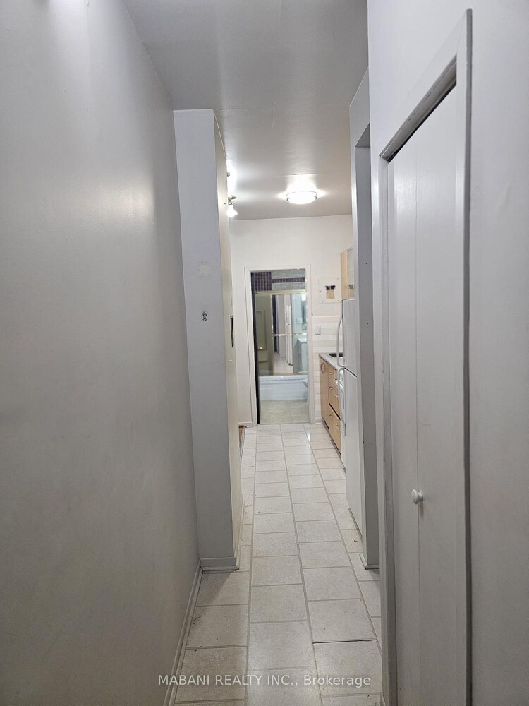 2239 Dundas Street W, Toronto, ON, High Park-Swansea