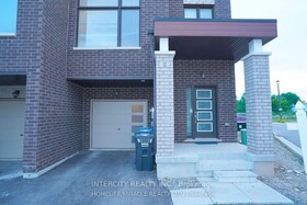 2 Queenpost Drive, Peel, ON
