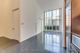 770 Bay Street, Toronto, ON , MLS #C13109332 , Image - 1