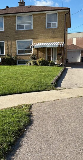 12 Sonnet Court, Toronto, ON