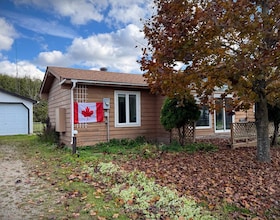 209 Evans Street, Grey County, ON , MLS #X13618694 , Image - 1