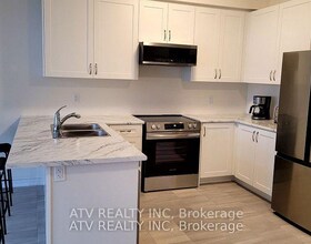 2135 Speare Court, Simcoe, ON , MLS #N13185384 , Image - 1
