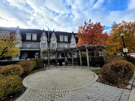 320 John Street, York, ON , MLS #N13805392 , Image - 1