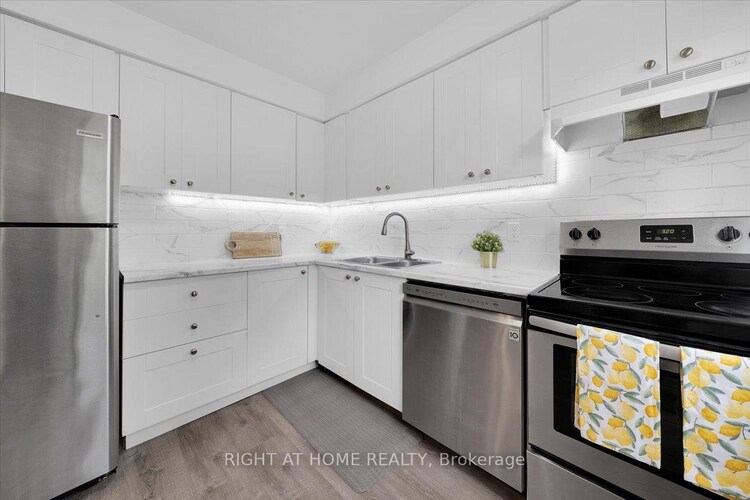 64 Worthington Drive, Oakville, ON, 1001 - BR Bronte