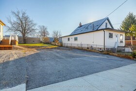 62 Patricia Street, Niagara, ON , MLS #X12574668 , Image - 1