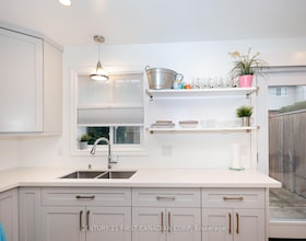 70 CHAPMAN Court, Middlesex, ON , MLS #X13195270 , Image - 1