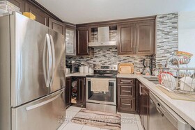 10 Squirreltail Way, Peel, ON , MLS #W13671848 , Image - 1