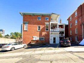 117 Park Street S, Hamilton, ON , MLS #X12598698 , Image - 1