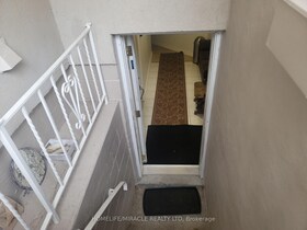 1252 Hillhurst Road, Halton, ON