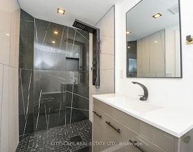 4637 James Austin Drive, Peel, ON , MLS #W13048648 , Image - 1