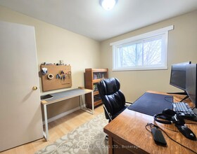 845 Kyle Court, Leeds and Grenvi, ON , MLS #X12645214 , Image - 1