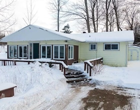 35 Lakeside Avenue, Grey County, ON , MLS #X12929458 , Image - 1