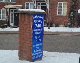 740 KENNEDY Road, Toronto, ON