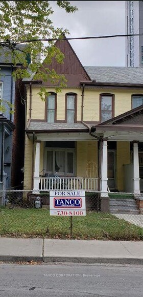 170 Huron Street, Toronto, ON