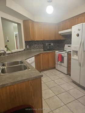 838 Gazley Circle, Halton, ON