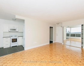 666 Spadina Avenue, Toronto, ON , MLS #C13242472 , Image - 1