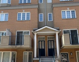 28 Sommerset Way, Toronto, ON , MLS #C13128190 , Image - 1