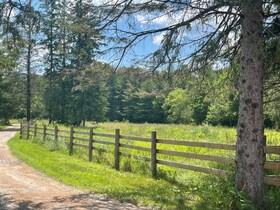 1036 PRIVET Drive, Haliburton, ON , MLS #X12761172 , Image - 1